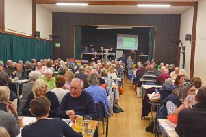 The 21 teams prepare for the start of an enjoyable night of quiz questions The 21 teams prepare for the start of an enjoyable night of quiz questions